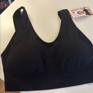 Women's Black Seamless Comfort Bralette